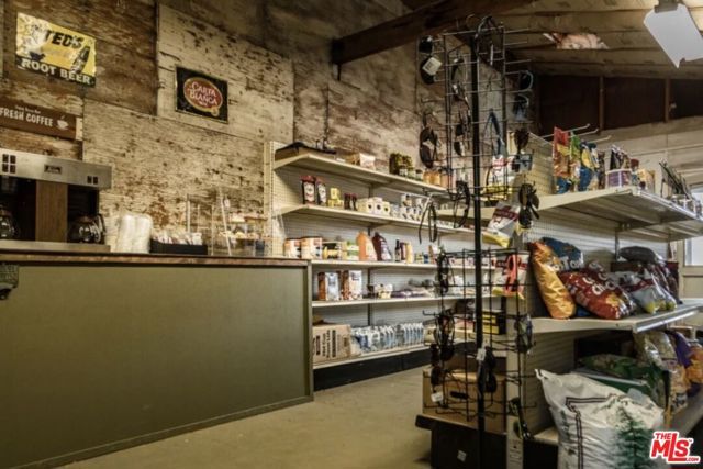 20288 Grey Mountain Road, El Mirage, CA 92301