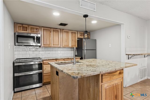 24 Marina Circle, Wimberley, TX 78676