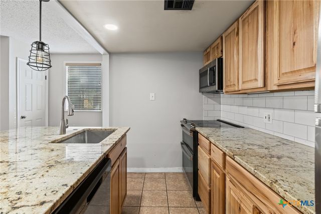 24 Marina Circle, Wimberley, TX 78676