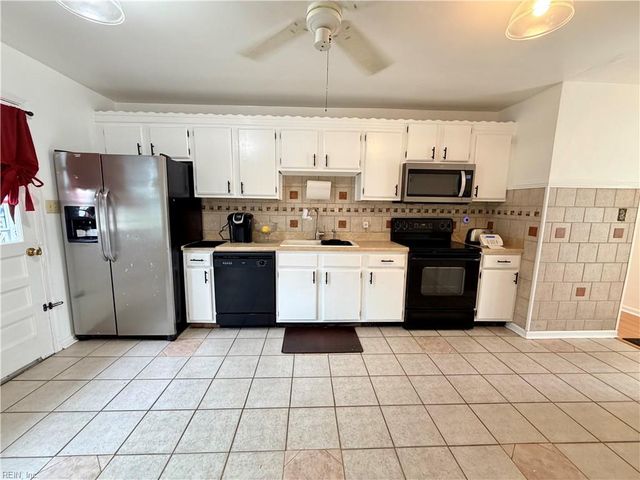 1808 Jay Sykes CT, Hampton, VA 23663