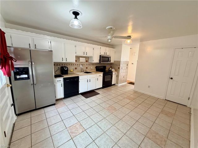 1808 Jay Sykes CT, Hampton, VA 23663