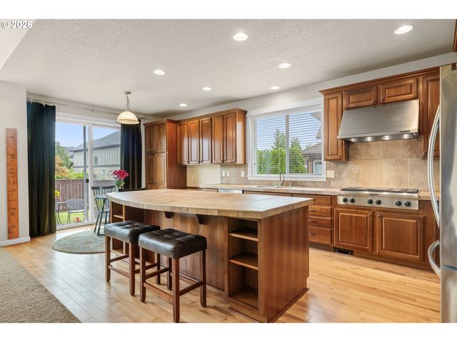 1650 S 15TH Way, Ridgefield, WA 98642