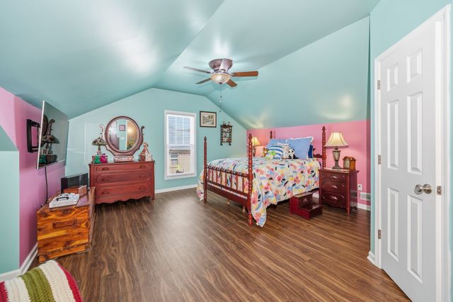 415 Woodlands Dr, Gallatin, TN 37066