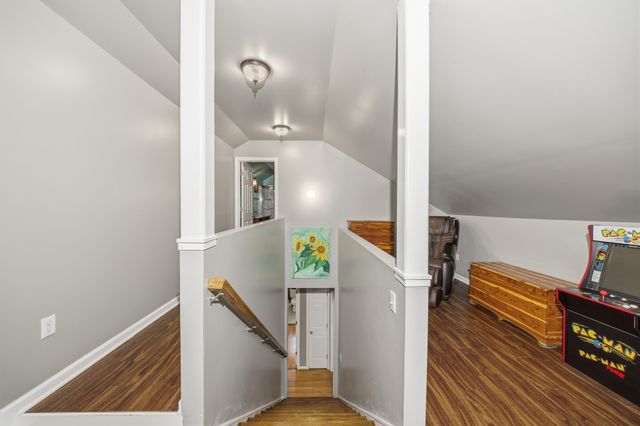 415 Woodlands Dr, Gallatin, TN 37066