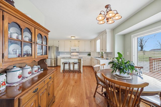 415 Woodlands Dr, Gallatin, TN 37066