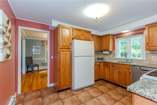 10 Circle Drive, Middletown, RI 02842