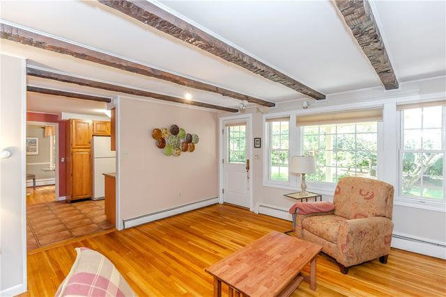 10 Circle Drive, Middletown, RI 02842