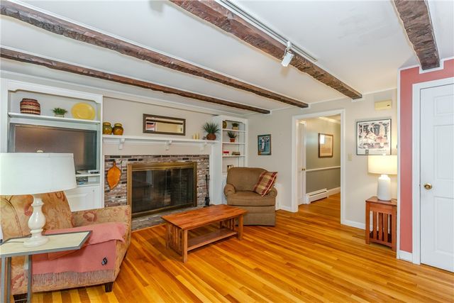 10 Circle Drive, Middletown, RI 02842