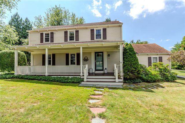 10 Circle Drive, Middletown, RI 02842