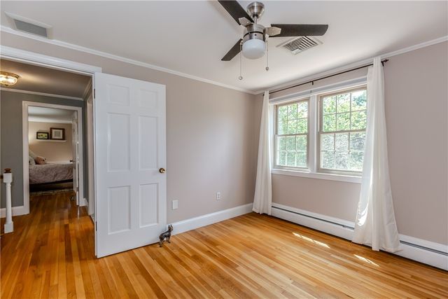 10 Circle Drive, Middletown, RI 02842