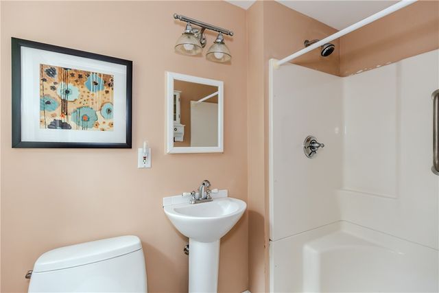 10 Circle Drive, Middletown, RI 02842