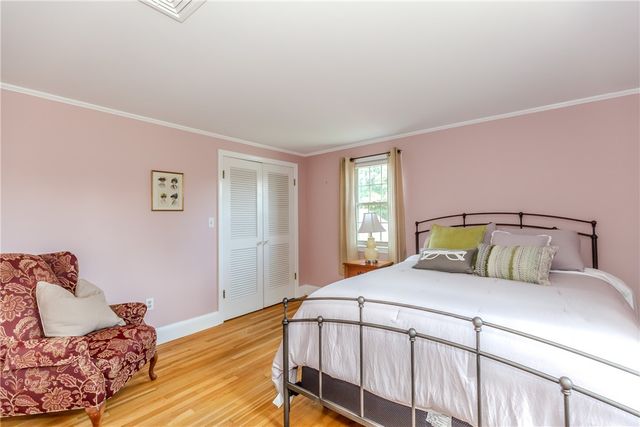 10 Circle Drive, Middletown, RI 02842