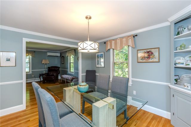 10 Circle Drive, Middletown, RI 02842