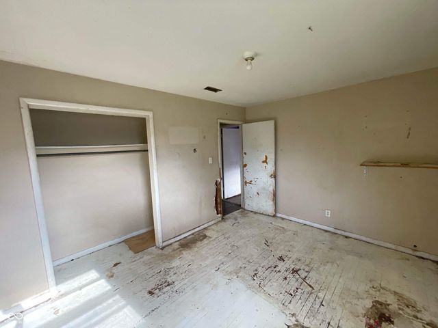 26 E Stop 13 Road, Indianapolis, IN 46227