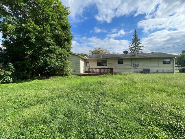 26 E Stop 13 Road, Indianapolis, IN 46227