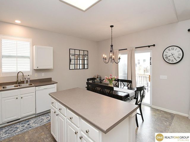 3804 S 189th Avenue, Omaha, NE 68130