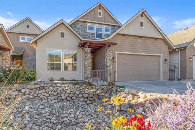 4886 N Ellicott Ln, Boise, ID 83714 property photo