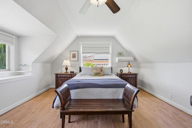 1297 N Hill Avenue, Pasadena, CA 91104