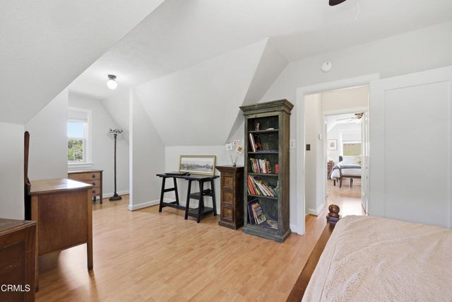 1297 N Hill Avenue, Pasadena, CA 91104