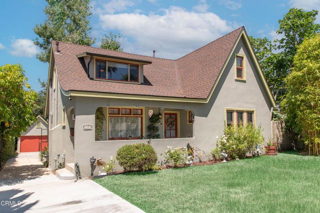 1297 N Hill Avenue, Pasadena, CA 91104