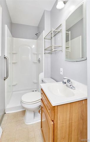 2440 Chaucer Avenue, St Louis, MO 63114