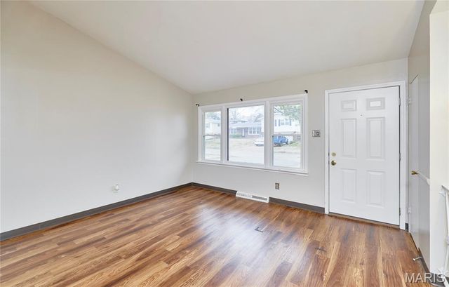 2440 Chaucer Avenue, St Louis, MO 63114