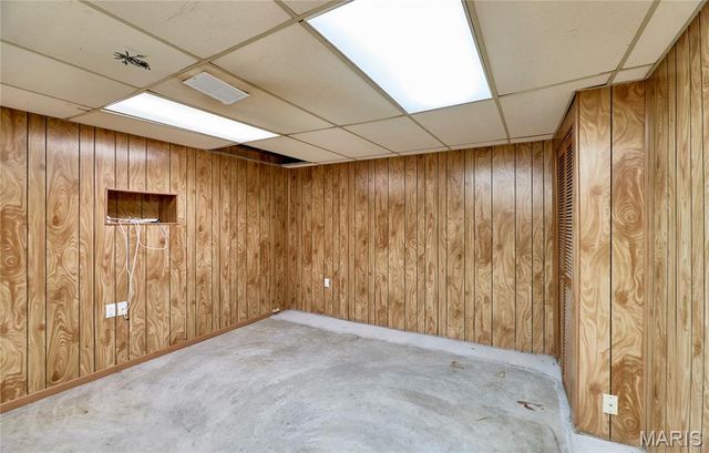 2440 Chaucer Avenue, St Louis, MO 63114