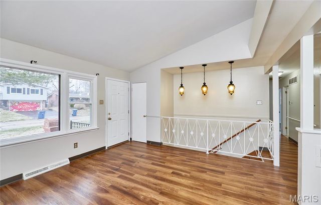 2440 Chaucer Avenue, St Louis, MO 63114