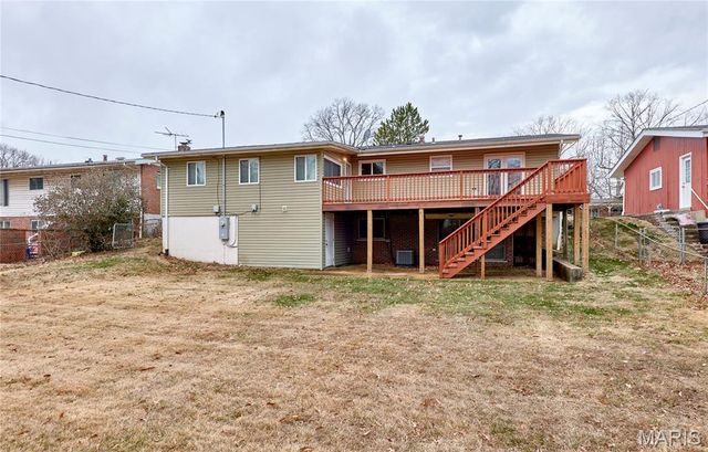 2440 Chaucer Avenue, St Louis, MO 63114