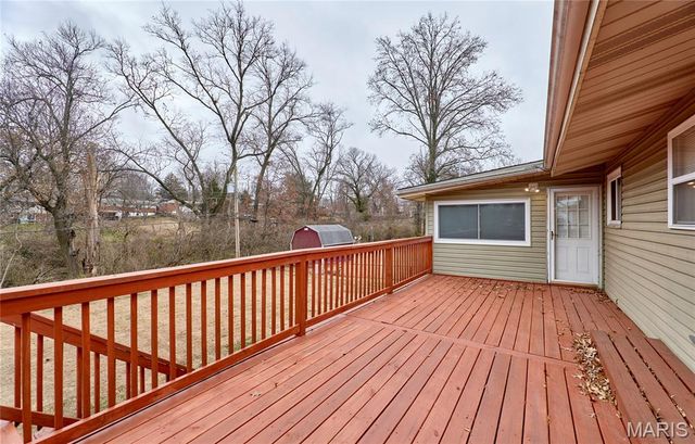 2440 Chaucer Avenue, St Louis, MO 63114