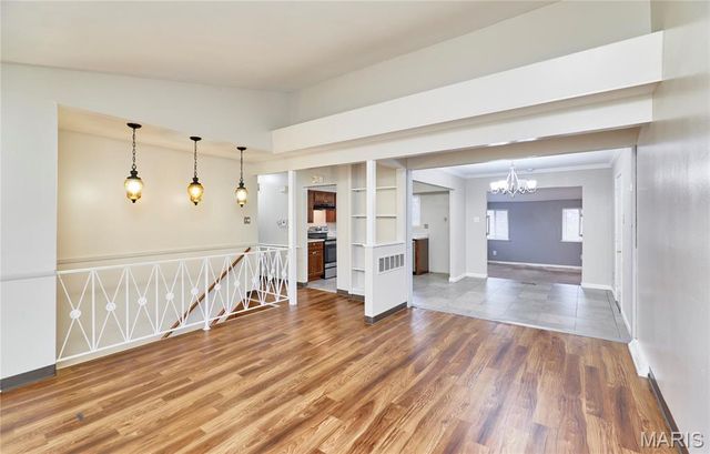 2440 Chaucer Avenue, St Louis, MO 63114