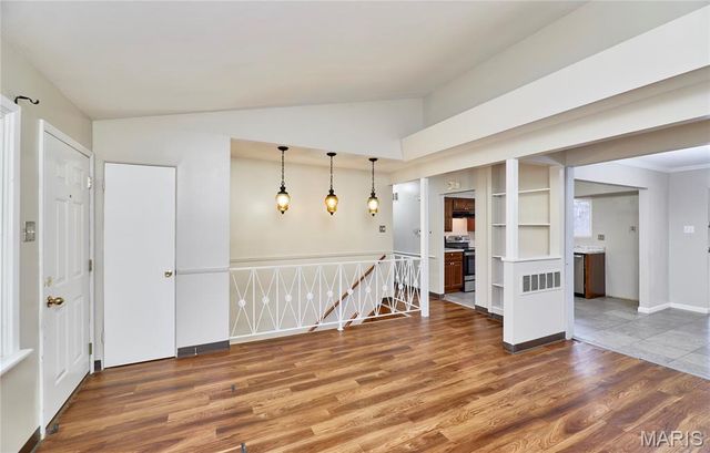 2440 Chaucer Avenue, St Louis, MO 63114