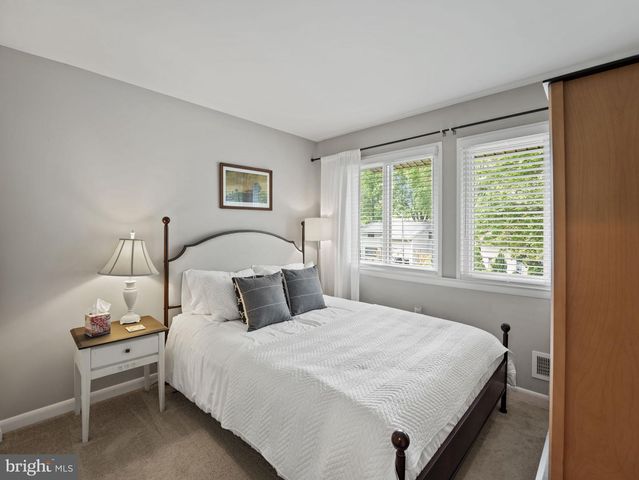 4509 FLINTSTONE RD, Alexandria, VA 22306