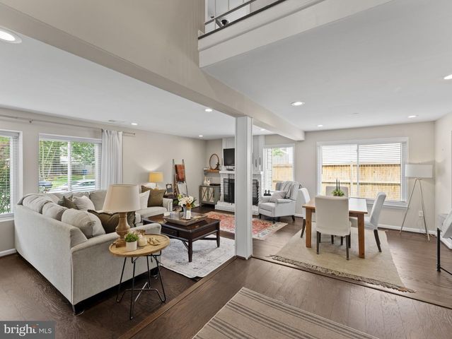 4509 FLINTSTONE RD, Alexandria, VA 22306