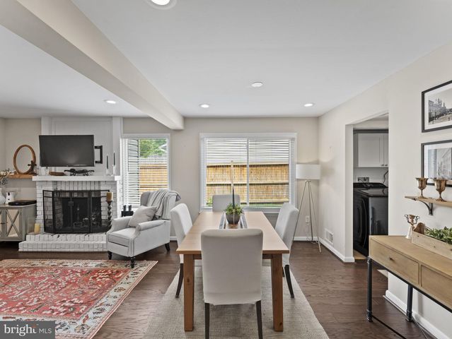 4509 FLINTSTONE RD, Alexandria, VA 22306