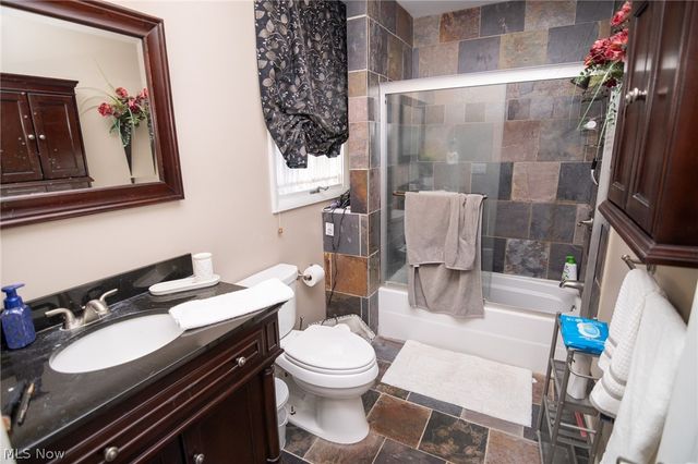 49314 Johnson Drive, St Clairsville, OH 43950