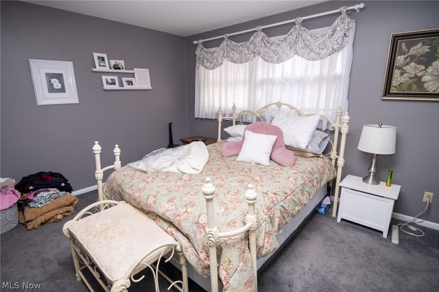 49314 Johnson Drive, St Clairsville, OH 43950