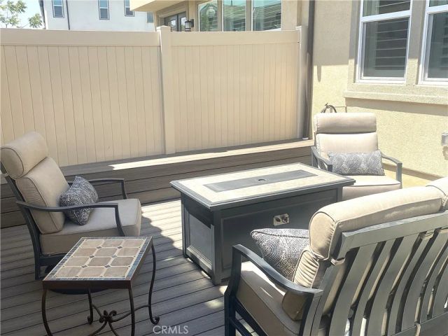 187 Capistrano Drive 187, Ventura, CA 93004