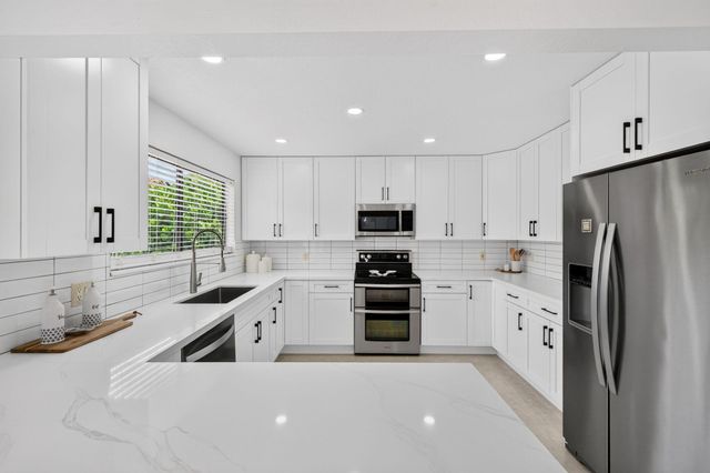4131 NW 5TH Drive, Deerfield Beach, FL 33442