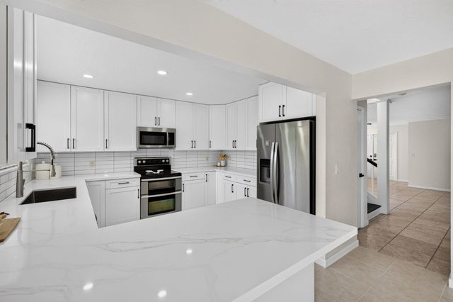 4131 NW 5TH Drive, Deerfield Beach, FL 33442