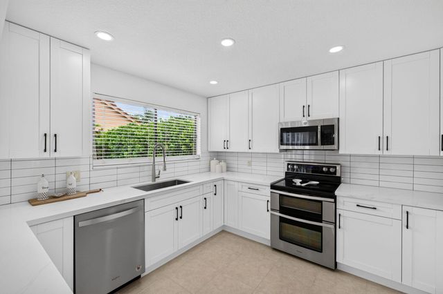 4131 NW 5TH Drive, Deerfield Beach, FL 33442