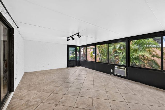 4131 NW 5TH Drive, Deerfield Beach, FL 33442