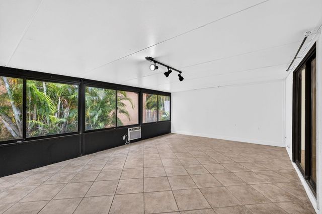 4131 NW 5TH Drive, Deerfield Beach, FL 33442