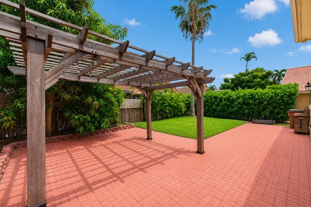 4131 NW 5TH Drive, Deerfield Beach, FL 33442