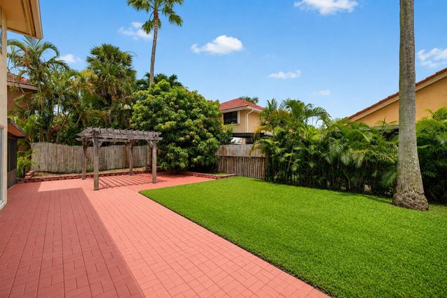 4131 NW 5TH Drive, Deerfield Beach, FL 33442