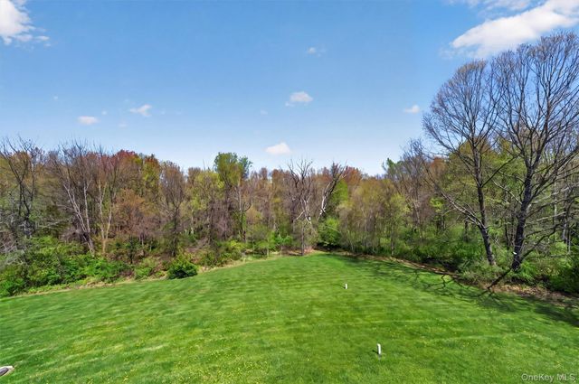2 Primrose Lane, Chester, NY 10918