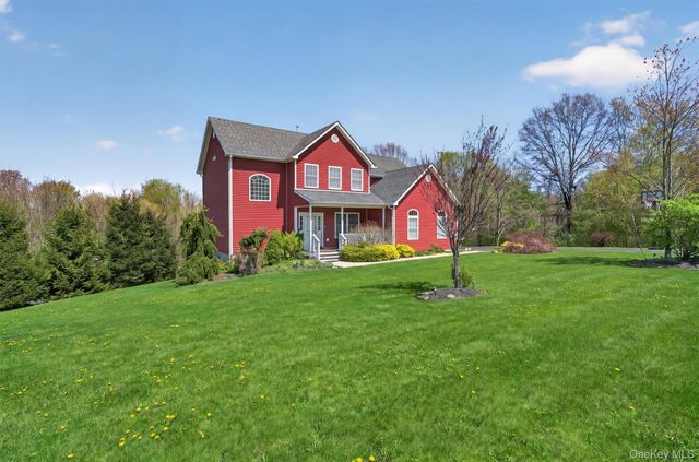 2 Primrose Lane, Chester, NY 10918