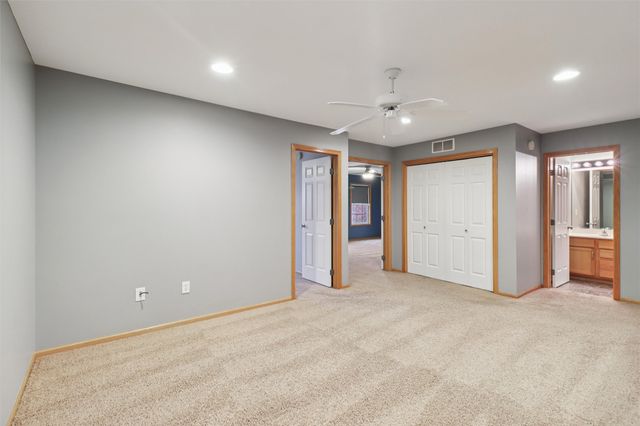 277 S 79th Street, West Des Moines, IA 50266