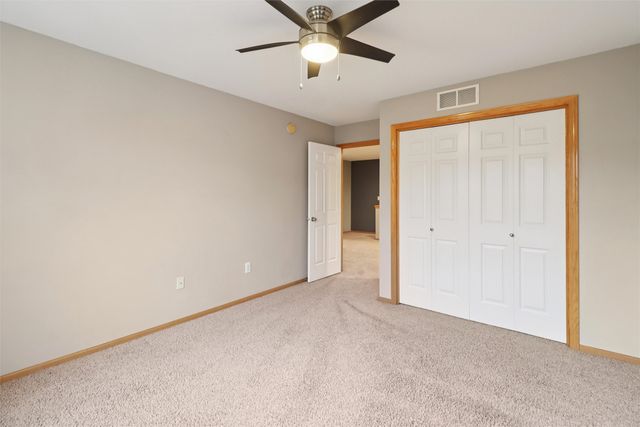 277 S 79th Street, West Des Moines, IA 50266