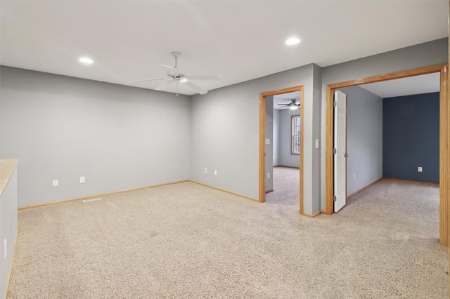 277 S 79th Street, West Des Moines, IA 50266